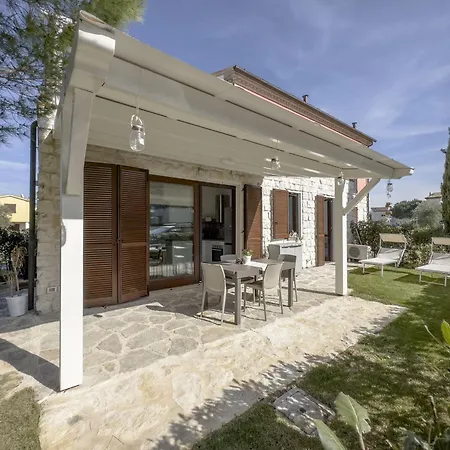 105 - Bellissimo Bilocale Curato Nei Minimi Dettagli Con Giardino Al Adamo Ed Eva - Inclusa Nel Prezzo * 마르첼리