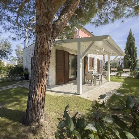 105 - Bellissimo Bilocale Curato Nei Minimi Dettagli Con Giardino Al Adamo Ed Eva - Inclusa Nel Prezzo 아파트 *